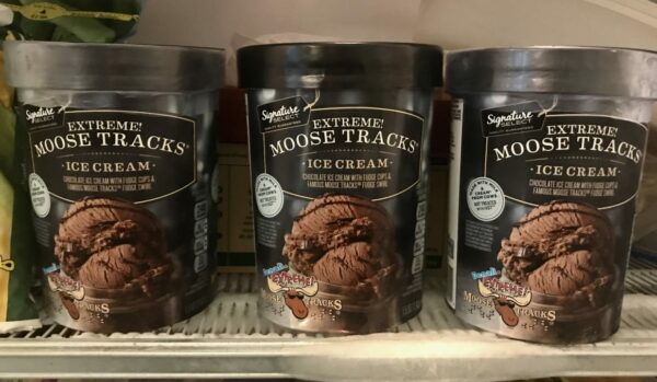 Extreme Moose Tracks Ice Cream