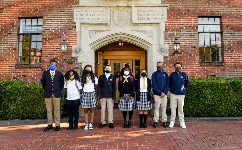 Annie Wright Schools Inaugural Cohort Of Tacoma Scholars On Opening Day Of The 2021 22 School Year 