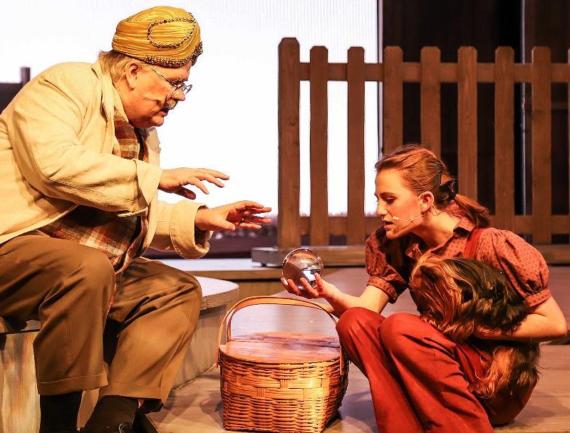 The Wizard of Oz review – carnivalesque trip down the Yellow Brick Road, Theatre